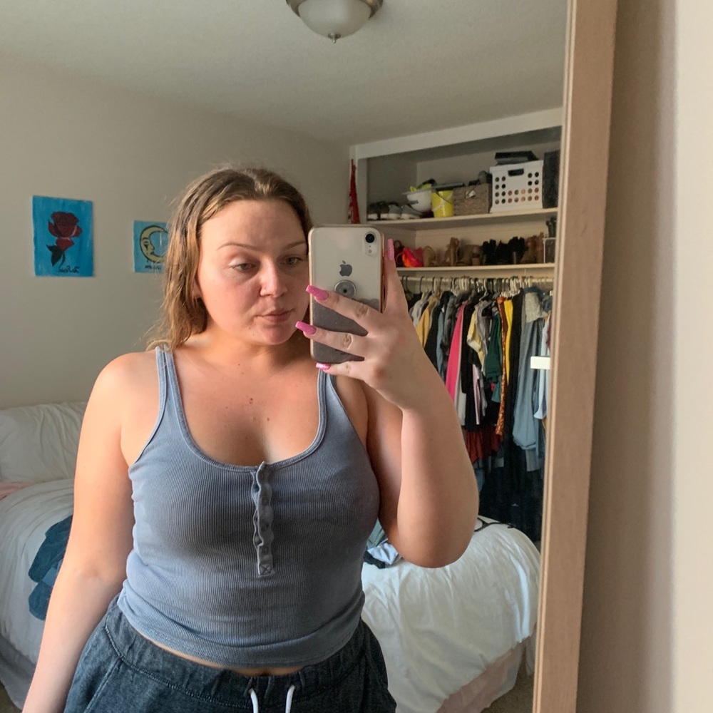 Grey ribbed tank top